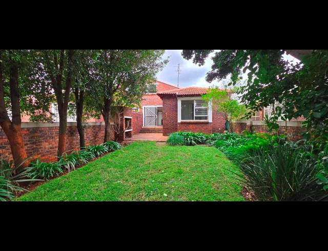 2 BEDROOM PROPERTY TO RENT IN WELTEVREDEN PARK